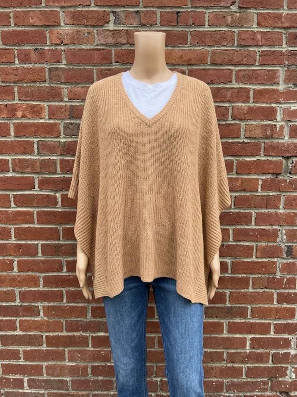 Halogen Cashmere V-Neck Poncho in Camel